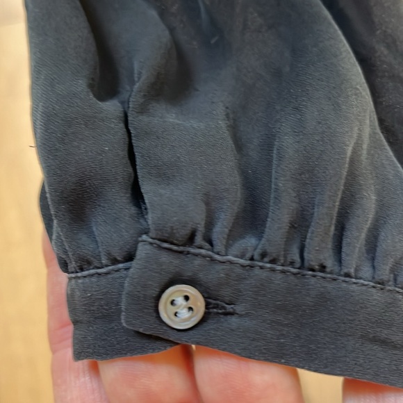 NWOT Joie black georgette finish silk fully lined v neck long sleeve blouse - Picture 6 of 13